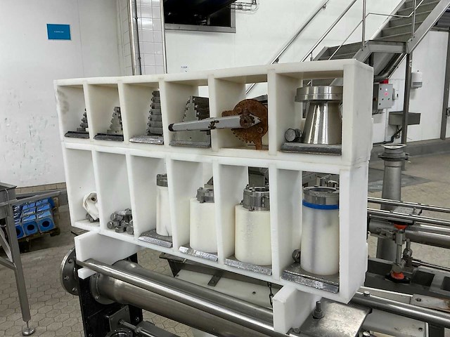 Fruit en groente watersnijmachine - afbeelding 6 van  6