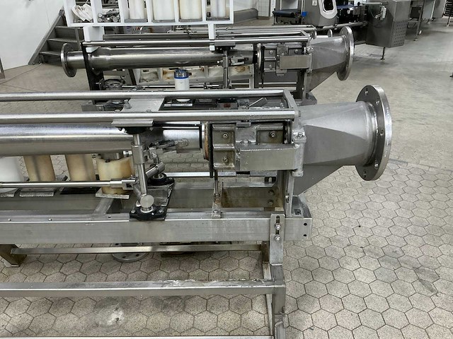 Fruit en groente watersnijmachine - afbeelding 3 van  5