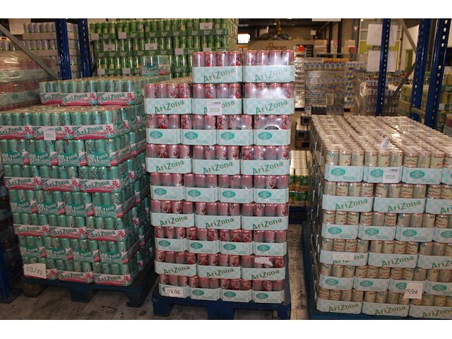 Fruitdrank arizona green tea peach. 165 trays a 12 stuks 33 cl. totaal 1980 blikken. tht 7-26. bod is inclu... - afbeelding 1 van  3