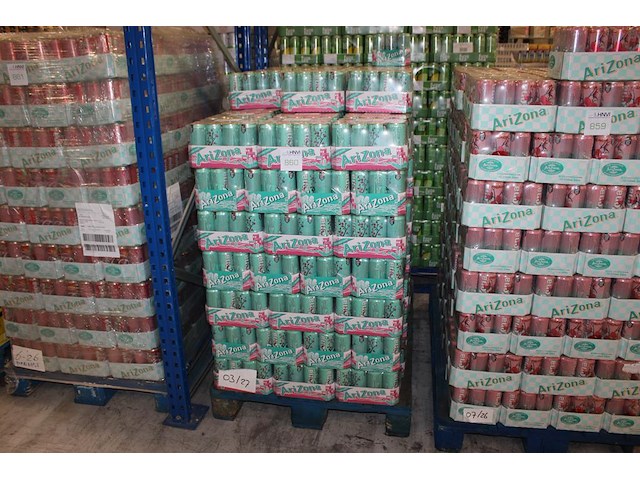 Fruitdrank arizona honey green. 155 trays a 12 stuks 33 cl. totaal 1860 blikken. tht 3-27. bod is inclusief... - afbeelding 1 van  3
