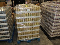 Fruitdrank blikken maaza banana. 1656 blikken op pallet. tht verlopen. bod is inclusief 248 euro statiegeld... - afbeelding 1 van  3
