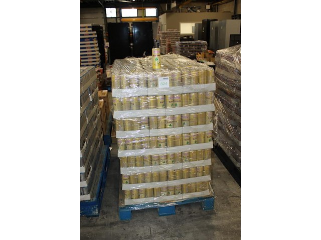 Fruitdrank blikken maaza banana. 1656 blikken op pallet. tht verlopen. bod is inclusief 248 euro statiegeld... - afbeelding 2 van  3