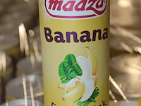 Fruitdrank blikken maaza banana. 1656 blikken op pallet. tht verlopen. bod is inclusief 248 euro statiegeld... - afbeelding 3 van  3