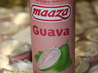 Fruitdrank maaza guava. 51 trays a 24 stuks 33 cl. totaal 1224 blikken. tht 10-26. bod is inclusief 186,6 e... - afbeelding 3 van  3