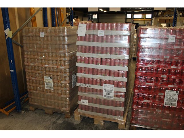 Fruitdrank maaza guava. 90 trays a 24 stuks 33 cl. totaal 2160 blikken. tht 2-27. bod is inclusief 324 eur... - afbeelding 1 van  3