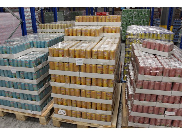Fruitdrank maaza mango. 67 trays a 24 stuks 33 cl. totaal 1608 blikken. tht 1-27. bod is inclusief 241,20 e... - afbeelding 1 van  3