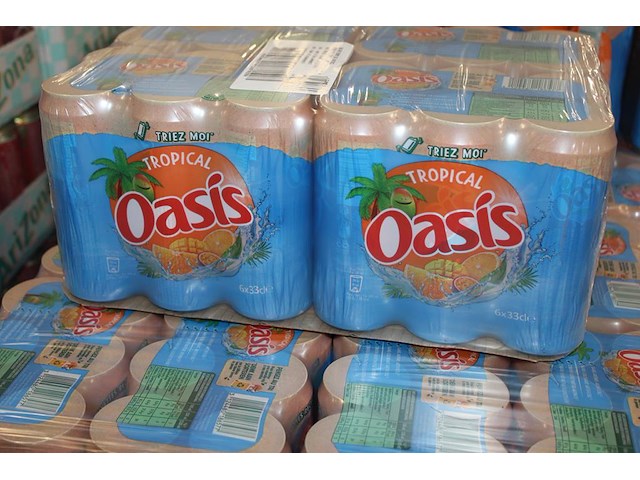 Fruitdrank oasis tropical. 64 trays a 24 stuks 33 cl. totaal 1536 blikken. tht 12-25. bod is inclusief 230,... - afbeelding 3 van  3