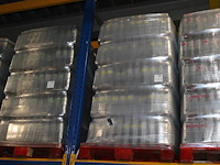 Fruitwater o2 life lemon grapefruit. 145 packs a 6 flessen. totaal 870 flessen. tht 12-26. bod is inclusief... - afbeelding 1 van  2