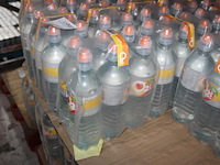 Fruitwater o2 life peach green tea. 85 packs a 6 flessen. totaal 510 flessen. tht 12-26. bod is inclusief 7... - afbeelding 2 van  2