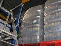 Fruitwater o2 lifemango fruit. 145 packs a 6 flessen. totaal 870 flessen. tht 1-27. bod is inclusief 130,50... - afbeelding 1 van  2