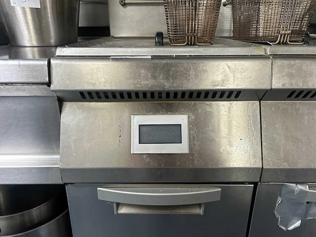 Fry logic - fls 300 - professionele rvs friteuse 22 liter met 1 frituurmand - afbeelding 2 van  7