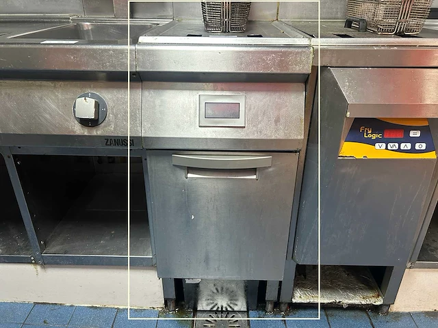 Fry logic - fls 300 - professionele rvs friteuse 22 liter met 3 frituurmanden - afbeelding 1 van  8
