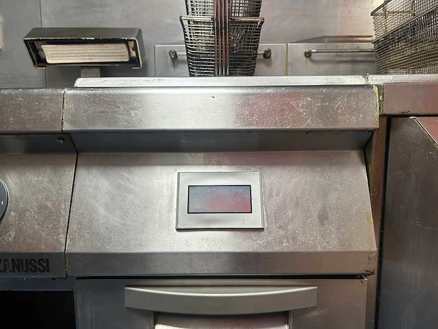 Fry logic - fls 300 - professionele rvs friteuse 22 liter met 3 frituurmanden - afbeelding 2 van  8