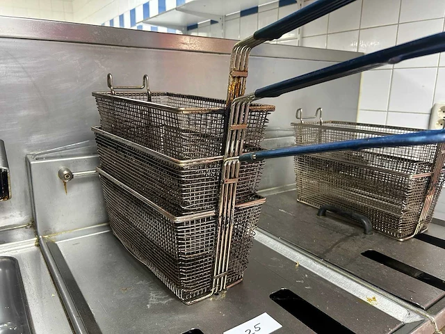 Fry logic - fls 300 - professionele rvs friteuse 22 liter met 3 frituurmanden - afbeelding 6 van  8