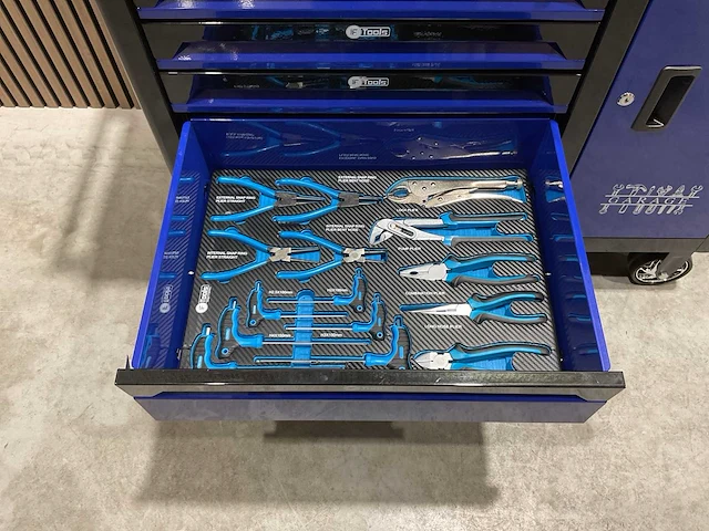 Ftools tool trolley with tool sets gereedschapswagen - afbeelding 33 van  61