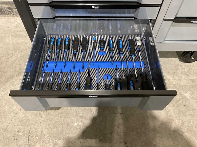 Ftools tool trolley with tools black & grey gereedschapswagen - afbeelding 61 van  63