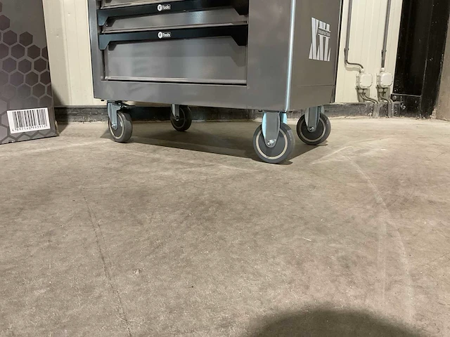 Ftools xxl 8/8 ft3007 gereedschapswagen - afbeelding 57 van  67