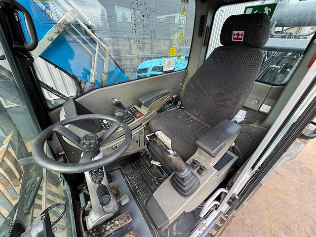 Fuchs - mhl250 - wheeled excavator - 2015 - afbeelding 9 van  30