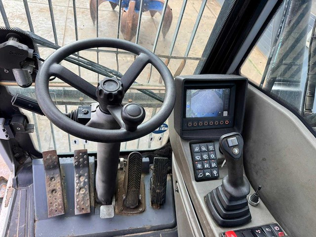 Fuchs - mhl250 - wheeled excavator - 2015 - afbeelding 10 van  30