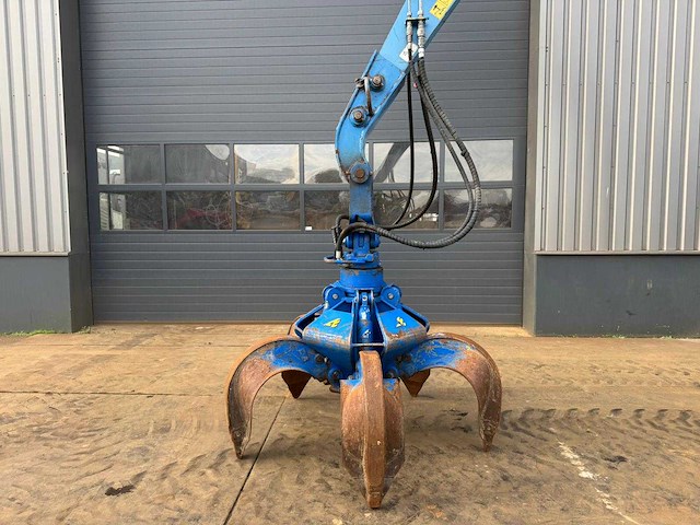 Fuchs - mhl250 - wheeled excavator - 2015 - afbeelding 23 van  30