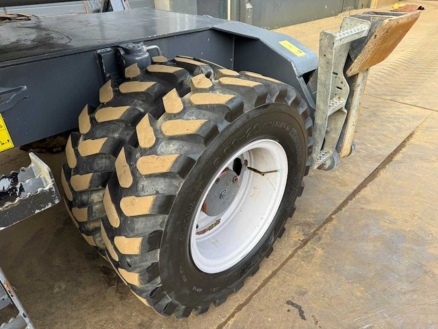 Fuchs - mhl250 - wheeled excavator - 2015 - afbeelding 26 van  30