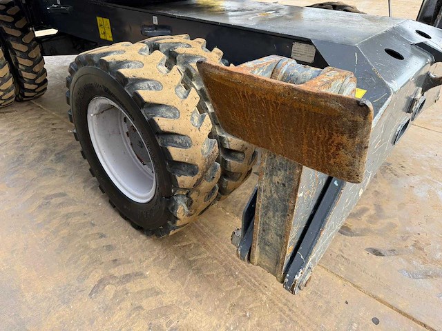 Fuchs - mhl250 - wheeled excavator - 2015 - afbeelding 29 van  30