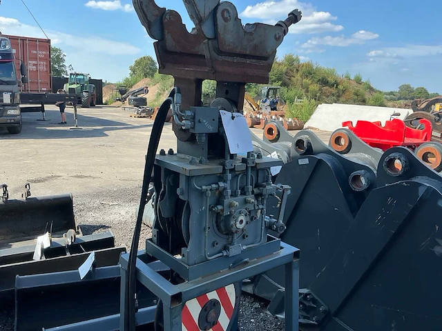 Fuchs hydraulische hijslier - afbeelding 1 van  7