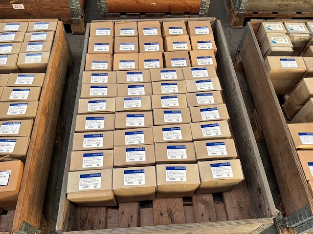 Fuchs m16 bouten (2150x) - afbeelding 1 van  6