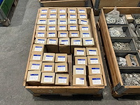 Fuchs m16 bouten (2400x) - afbeelding 1 van  2