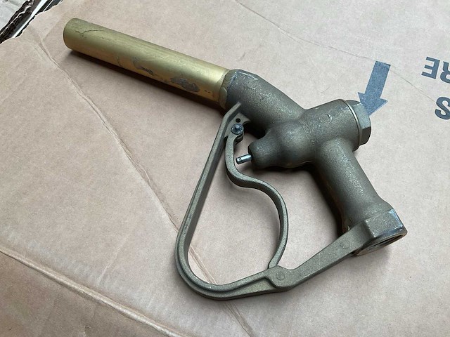 Fuel and oil nozzle (2x) - afbeelding 2 van  5