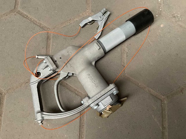 Fuel and oil nozzle (2x) - afbeelding 1 van  4