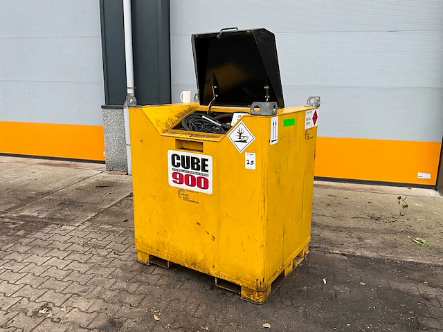 Fuel proof cube 900 diesel brandstoftank - afbeelding 1 van  6