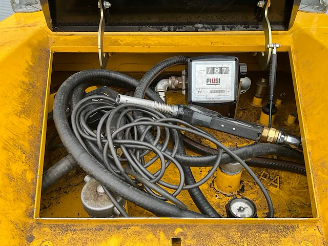 Fuel proof cube 900 diesel brandstoftank - afbeelding 4 van  6