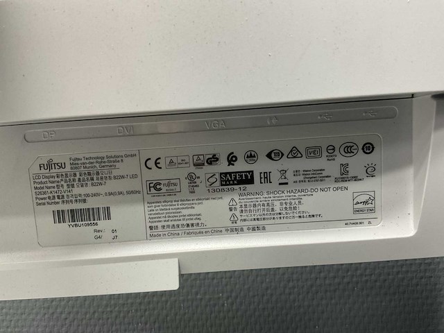 Fuijtsu - b22w-7 en b22t-7 - monitor (2x) - afbeelding 14 van  14