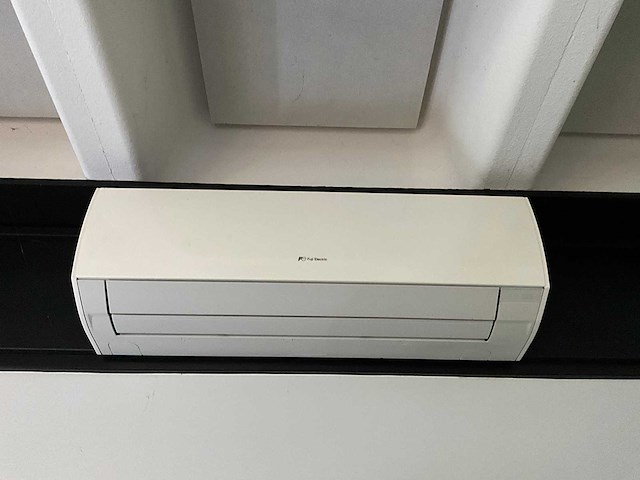 Fuji - airconditioning installatie - afbeelding 1 van  4