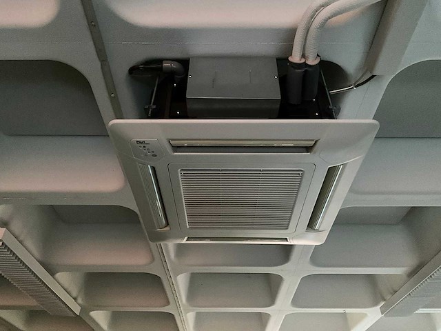 Fuji - airconditioning installatie - afbeelding 1 van  3