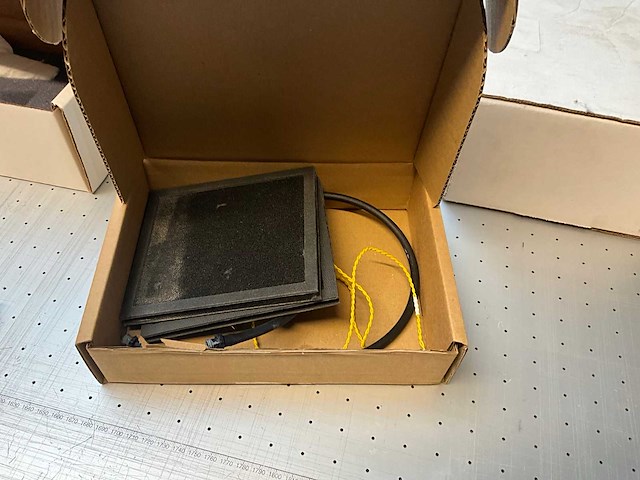 Fujifilm - acuity advance - uv flatbed printers - 2011 - afbeelding 8 van  20