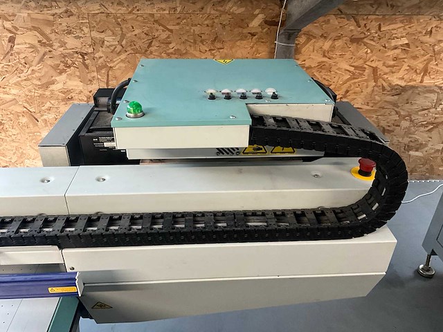 Fujifilm - acuity advance - uv flatbed printers - 2011 - afbeelding 16 van  20