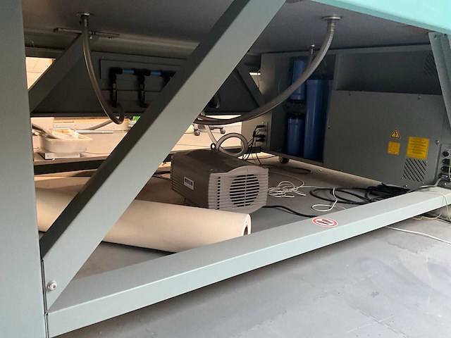 Fujifilm - acuity advance - uv flatbed printers - 2011 - afbeelding 19 van  20