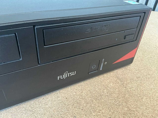 Fujitsu - esprimo e520 e85+ - desktop - afbeelding 3 van  5