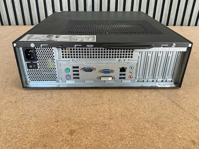 Fujitsu - esprimo e520 e85+ - desktop - afbeelding 5 van  5