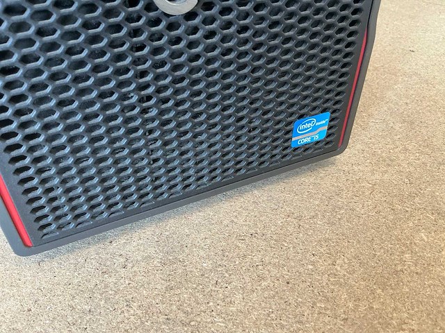 Fujitsu - esprimo p710 - desktop - afbeelding 2 van  6