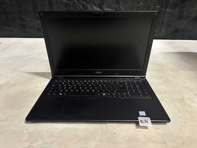 Fujitsu - laptop - afbeelding 1 van  3