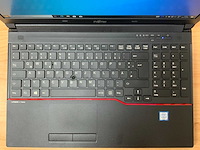 Fujitsu - lifebook e556 gen 6 - laptop - afbeelding 3 van  8