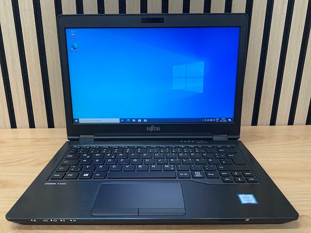 Fujitsu - lifebook u727 gen 6 - laptop - afbeelding 1 van  8