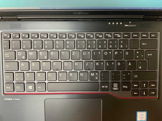 Fujitsu - lifebook u727 gen 6 - laptop - afbeelding 2 van  8