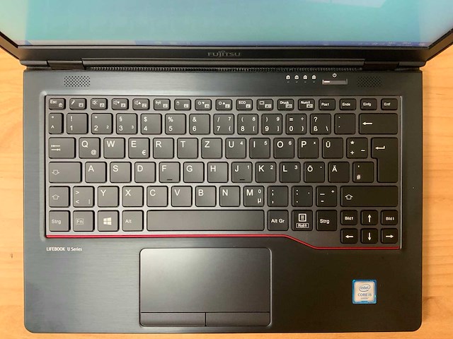 Fujitsu - lifebook u727 gen 6 - laptop - afbeelding 3 van  8
