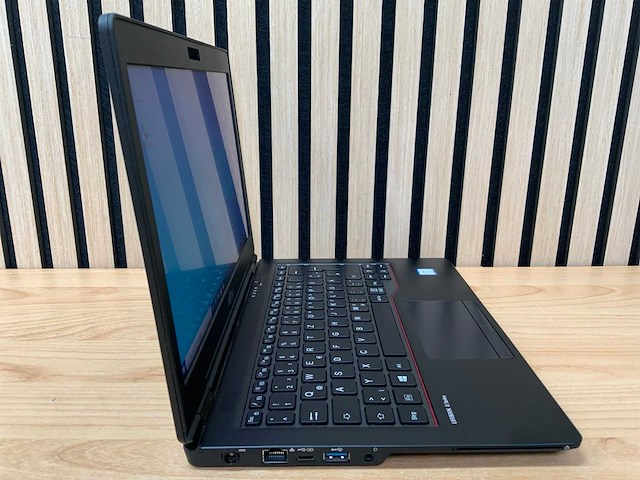 Fujitsu - lifebook u727 gen 6 - laptop - afbeelding 5 van  8