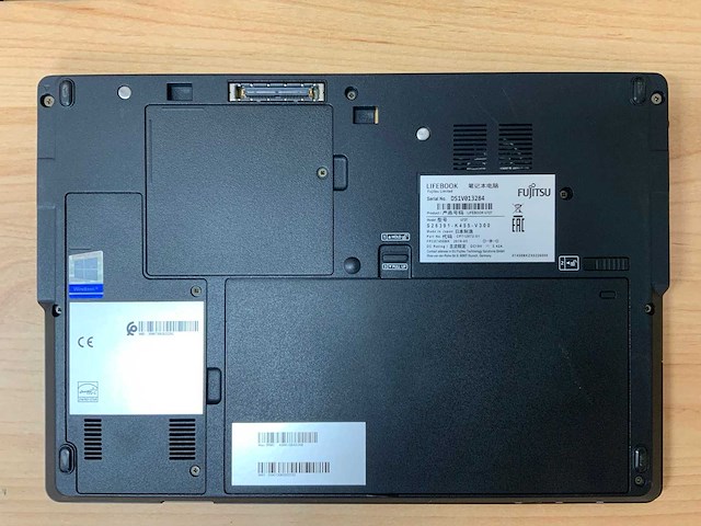Fujitsu - lifebook u727 gen 6 - laptop - afbeelding 6 van  8