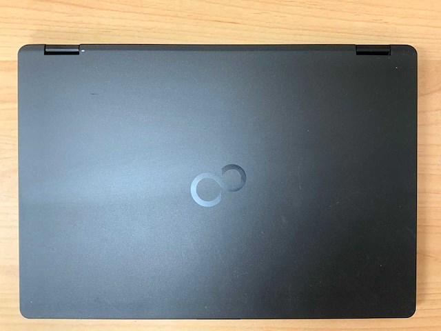 Fujitsu - lifebook u727 gen 6 - laptop - afbeelding 7 van  8